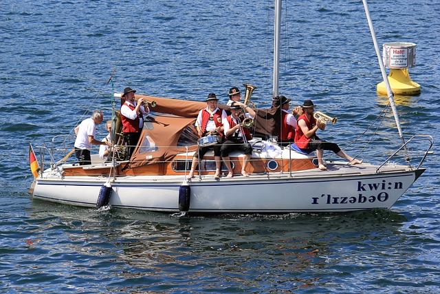 凉了！罢赛逼宫1.2亿转会切尔西，13轮仅1次打满，曼联养出的巨婴栽了？