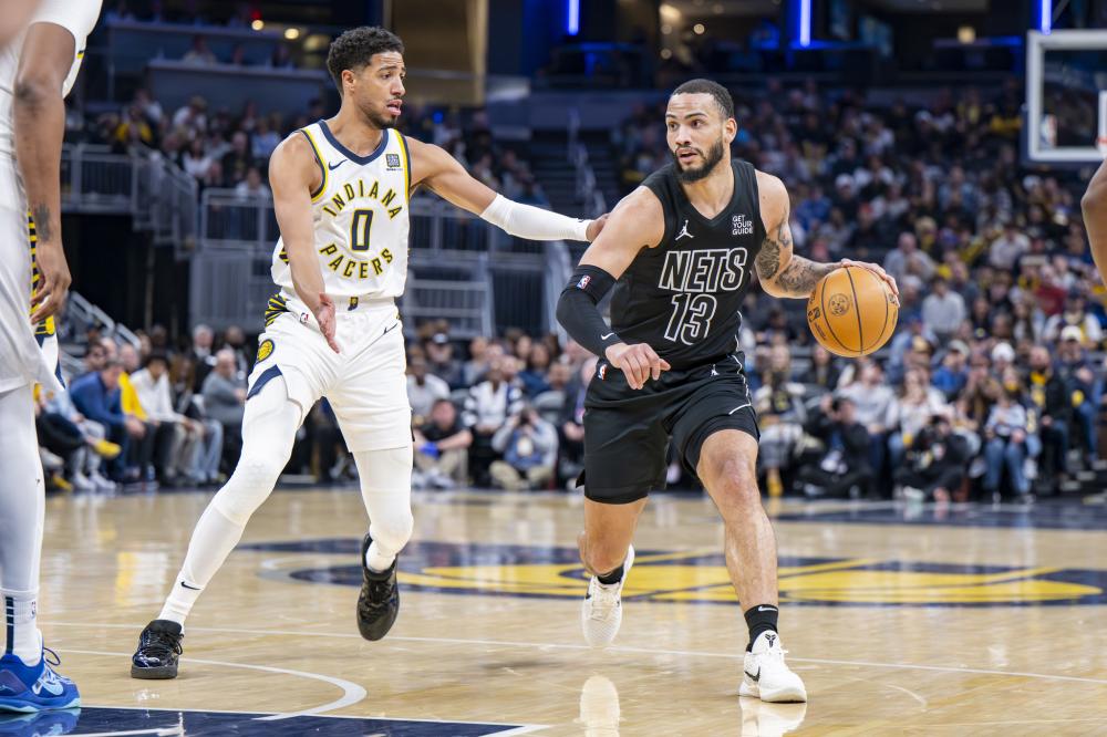 巧合！库里兄弟二人勇士生涯首秀均砍下14分